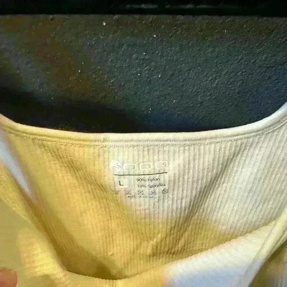 Women’s OQQ Shapewear Cream Tank Top Bodysuit Size Large - Picture 2 of 4